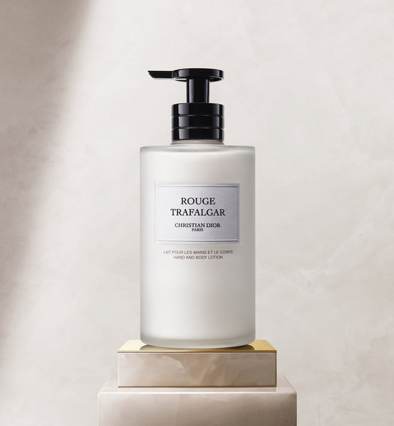 Load image into Gallery viewer, MOISTURIZING LOTION
