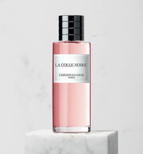 Load image into Gallery viewer, LA COLLE NOIRE
FRAGRANCE
